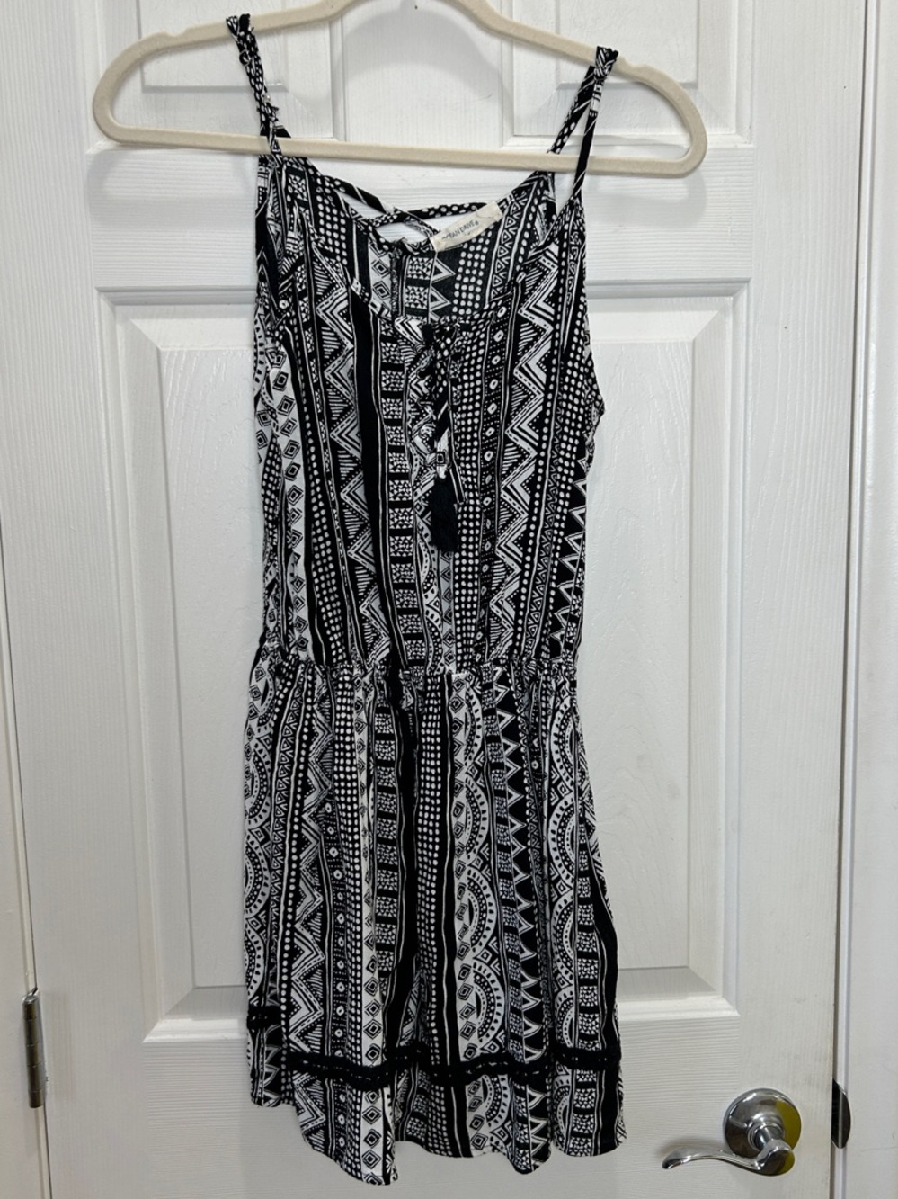 Ocean Drive Geometric Tribal Print Mini Dress Black White Tassel Crochet Medium